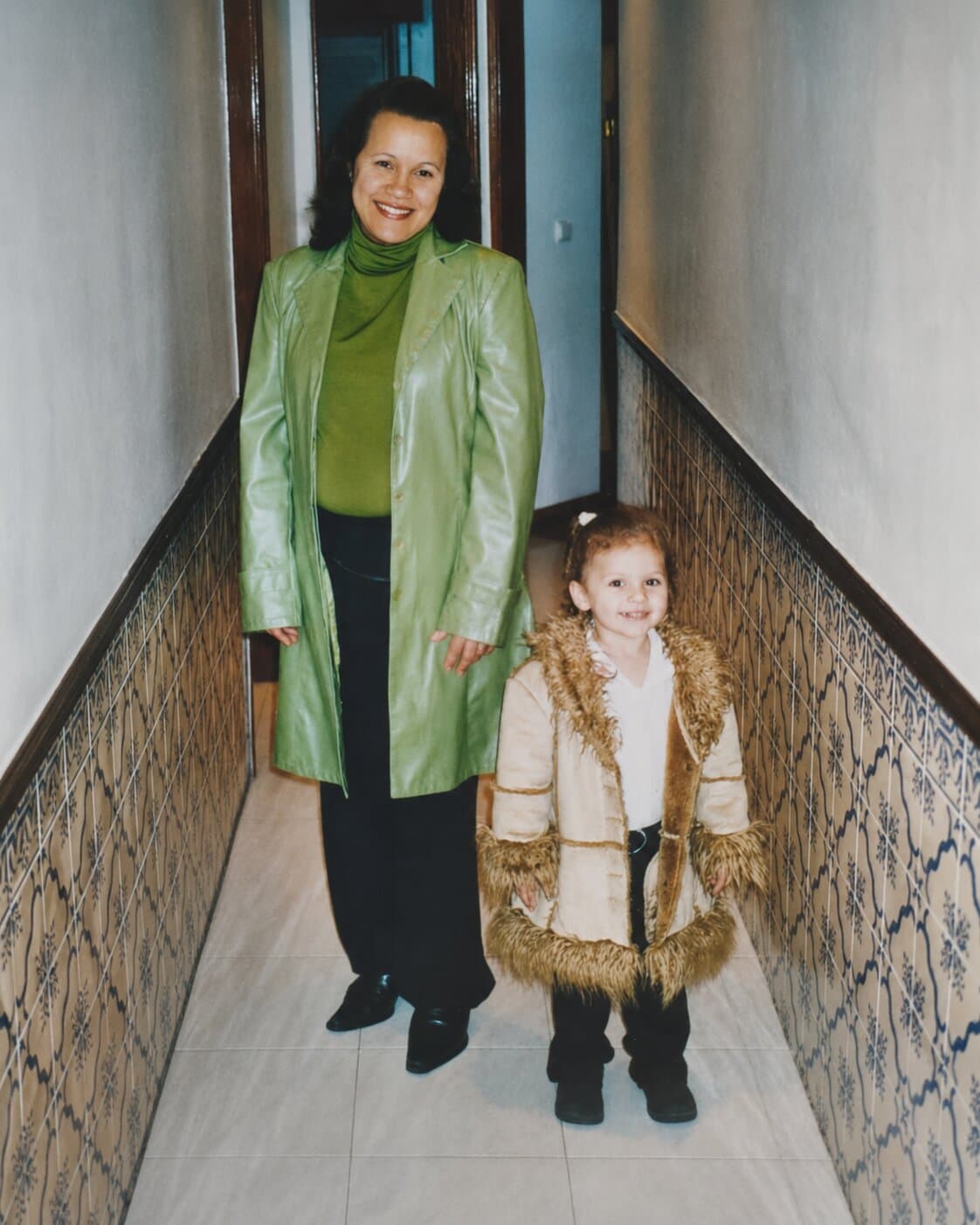 Rosana and Beatriz Teles in a childhood memory